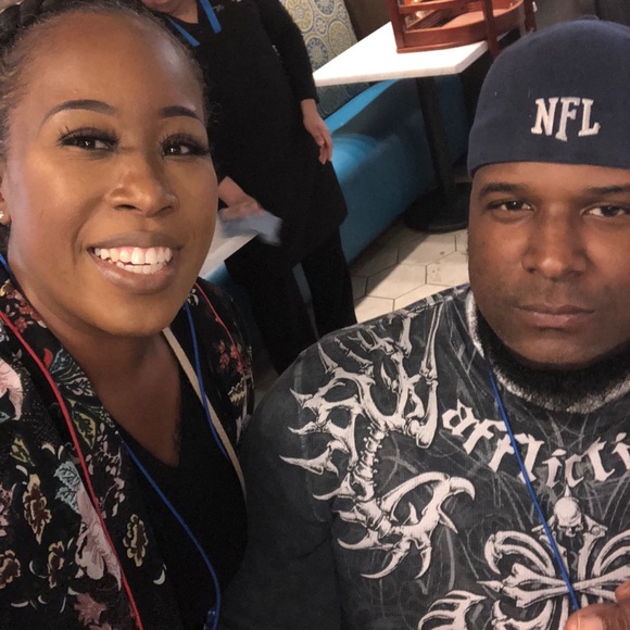 Meet your Posher, Mark - Picture 3 of 5